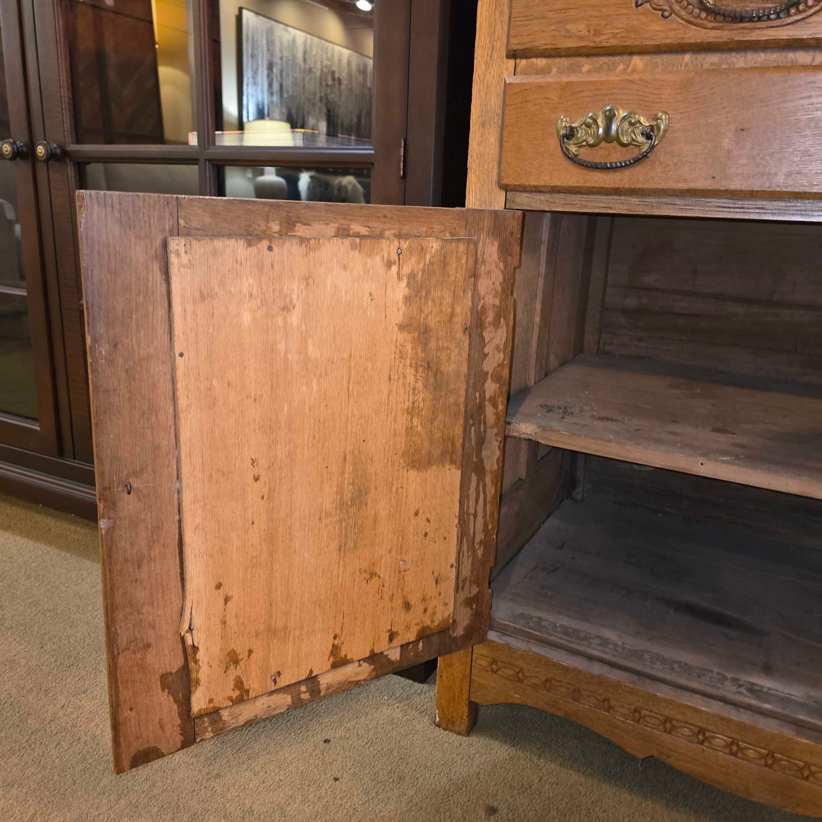 Antique Oak Carved Detail Hutch *No Key*