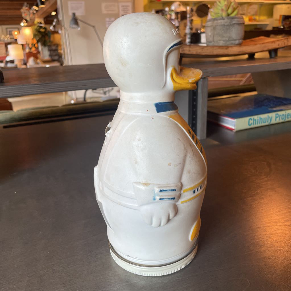 Donald Duck "Puppets" Nabisco Snacks Container