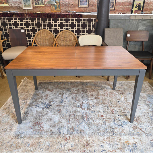 Wood Veneer Two Tone Leaf Expanding Modern Dining Table