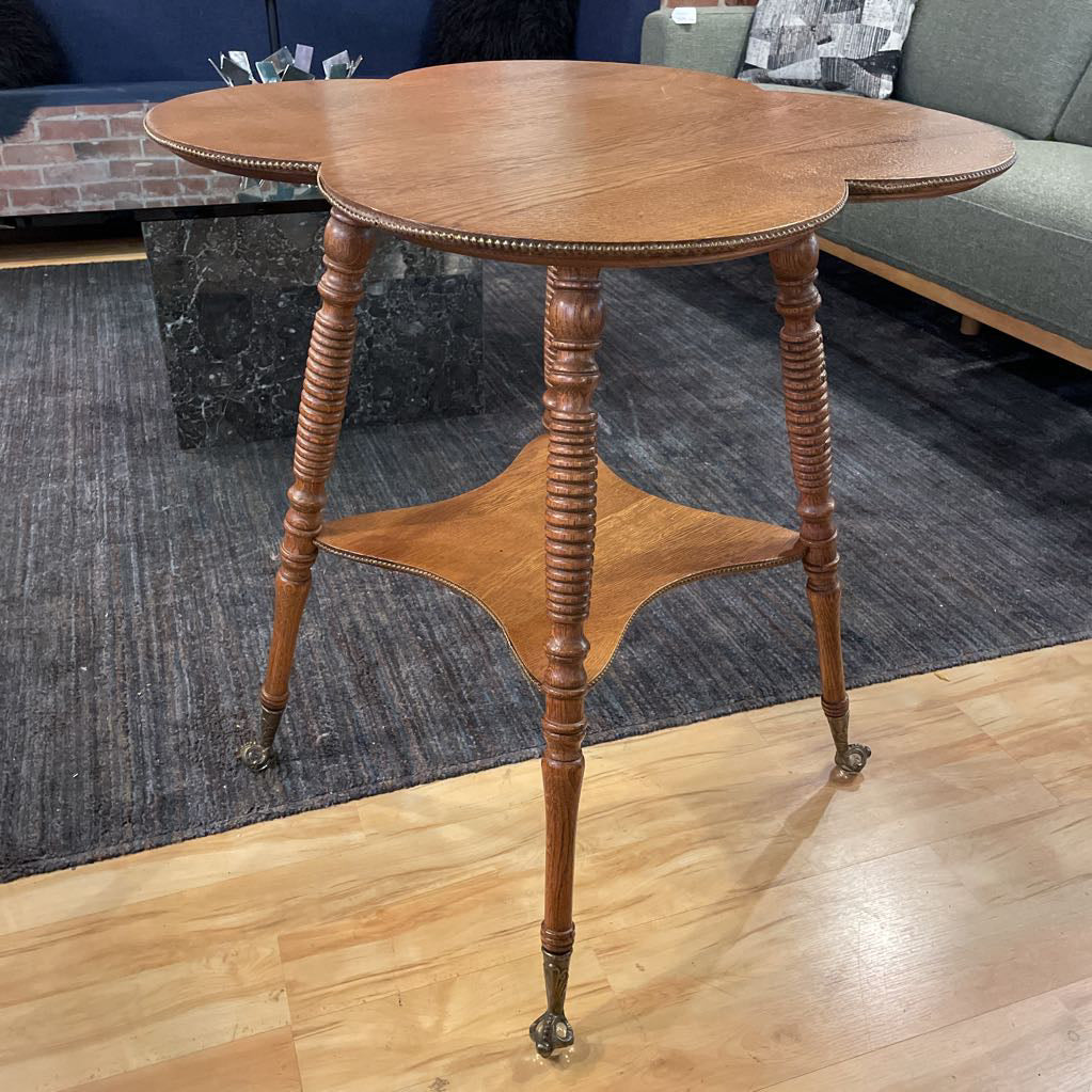 Oak Two Tier Clover Shaped End Table C SIDE TABLES