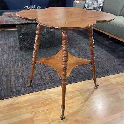 Oak Two Tier Clover Shaped End Table C SIDE TABLES