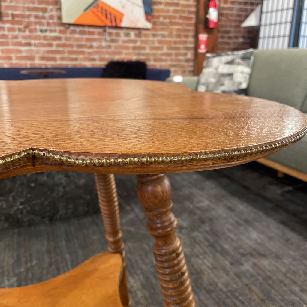 Oak Two Tier Clover Shaped End Table C SIDE TABLES