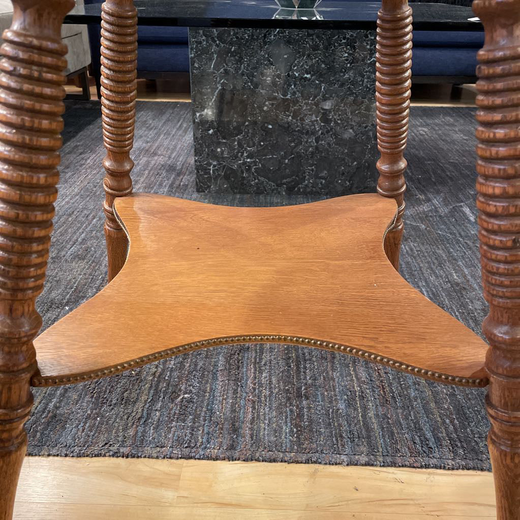 Oak Two Tier Clover Shaped End Table C SIDE TABLES