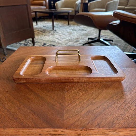 MC Style Dresser Valet