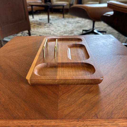 MC Style Dresser Valet