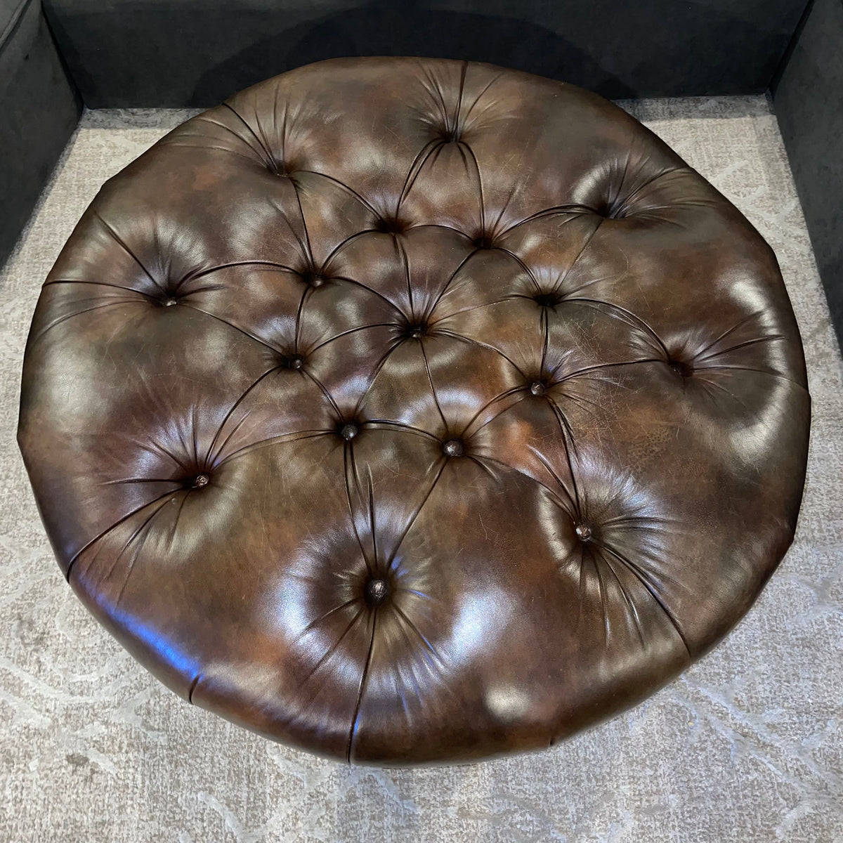 Leather Tufted Round Ottoman U OTTOMANS