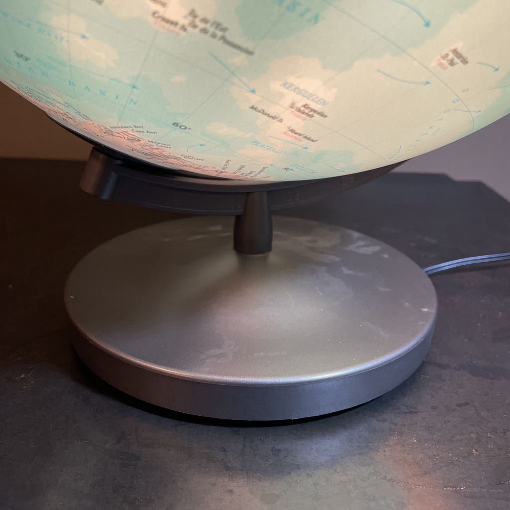 Light Up Globe