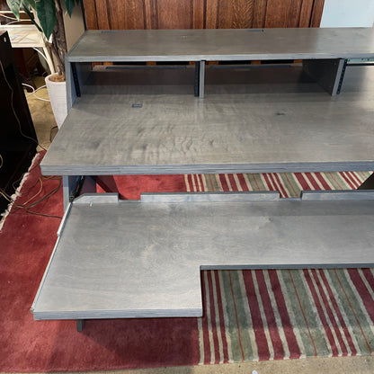 De-Fi Platform Gray Production Studio Desk