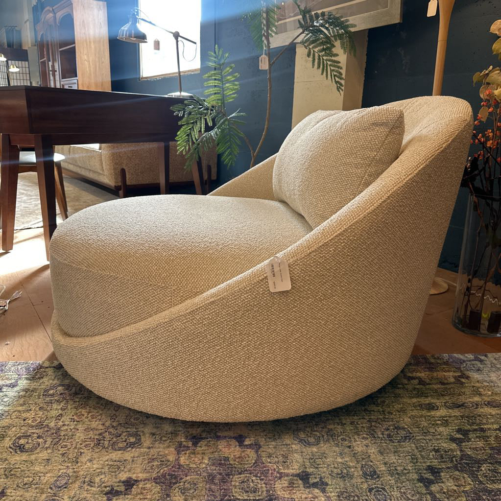 Parana Linen Accent Chair U ACCENT CHAIRS