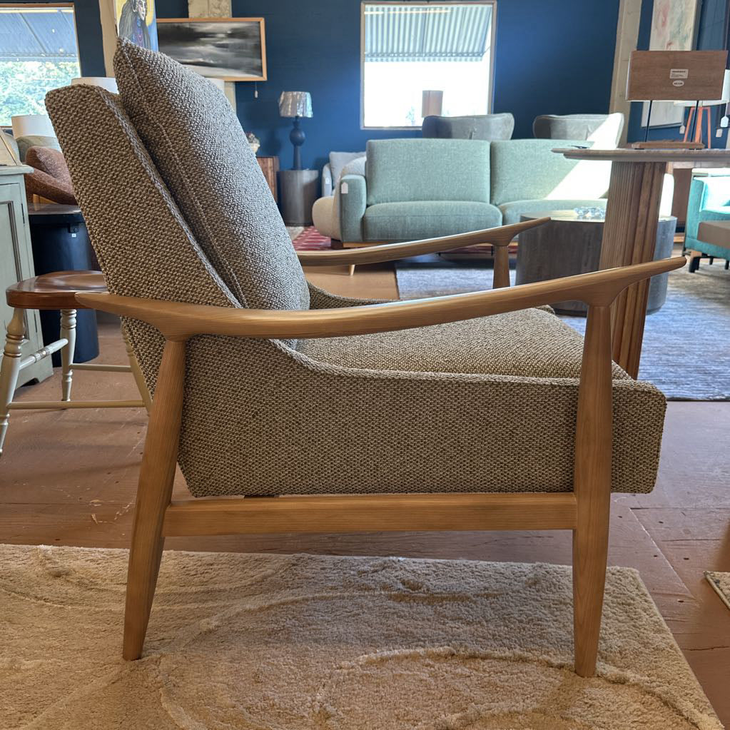 Villarica Olive Moss Light Wood Arm Chair
