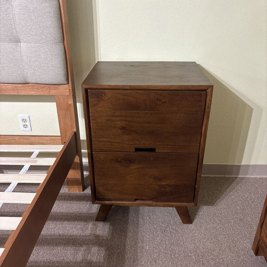 Milnor Bedside Chest C NIGHTSTANDS