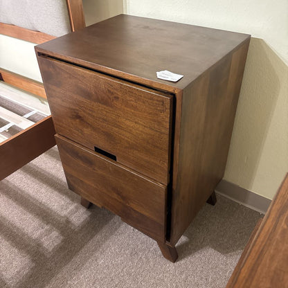 Milnor Bedside Chest