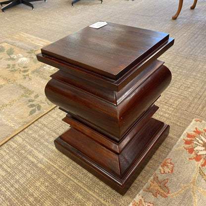 CRATE & BARREL Classical Turned Pillar Side Table