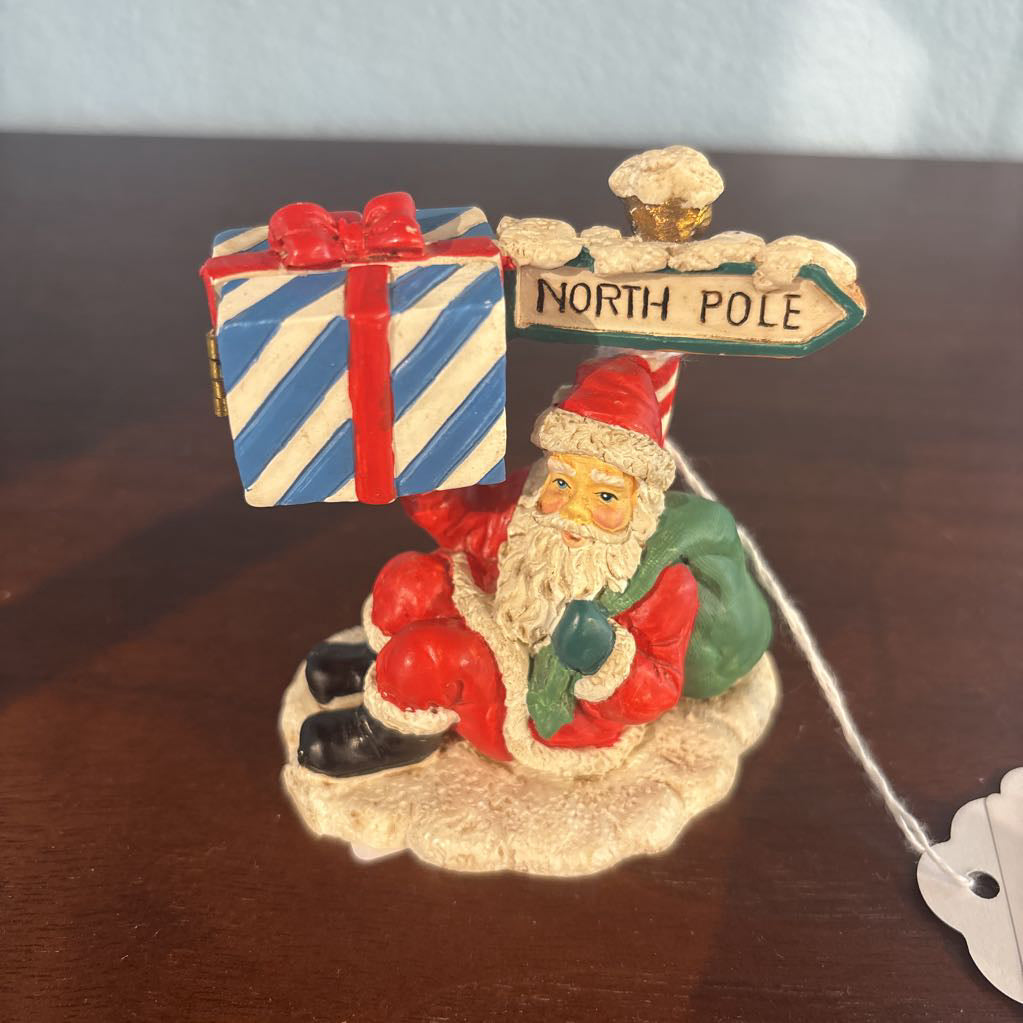 North Pole Alaska Santa Figure