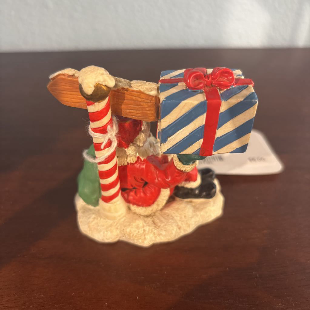 North Pole Alaska Santa Figure