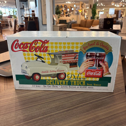 Vintage 1970's Vintage Coca Cola Model (COMPLETE)
