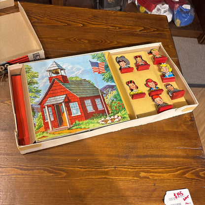 Vintage 1970's "Go to the Head of the Class" Board Game SMALLS