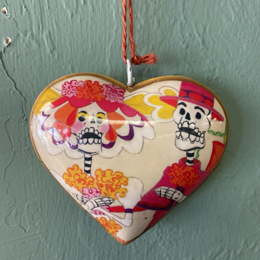 Dia de los Muertos Heart Decor