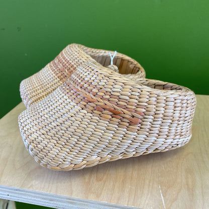 PAIR Asian Style Grass Shoes