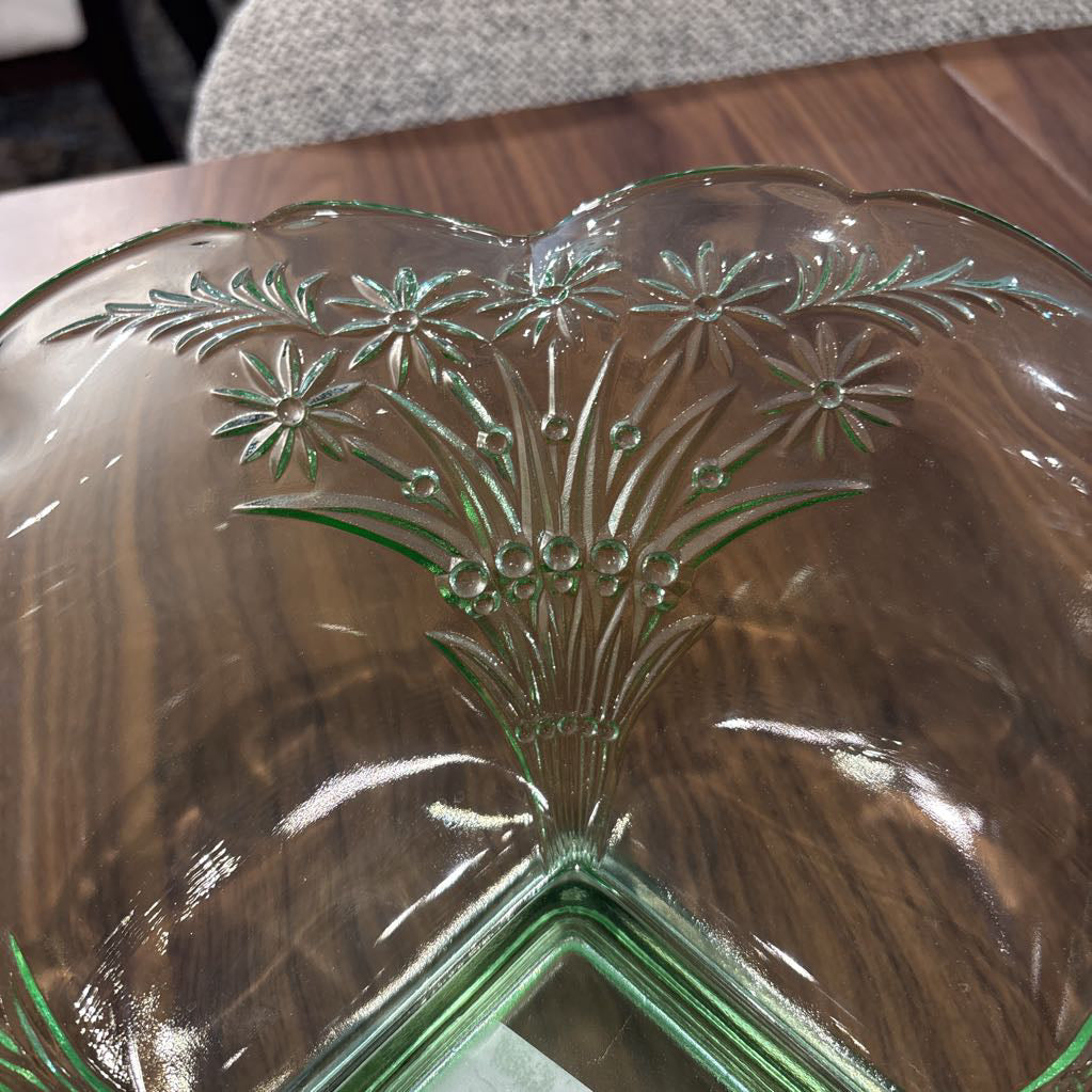 Vintage Green Glass Ruffled Pattern Bowl