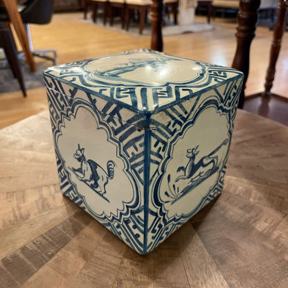 Vintage Hunter & Animals Blue & White Tin SMALLS