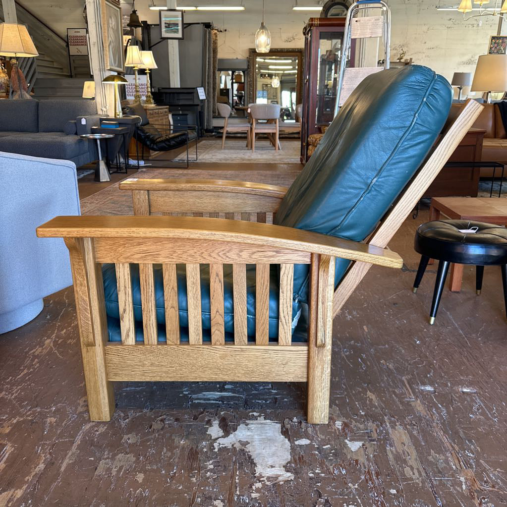Mission Style Flexsteel Lounge Chair U ACCENT CHAIRS