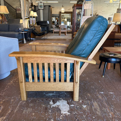 Mission Style Flexsteel Lounge Chair U ACCENT CHAIRS