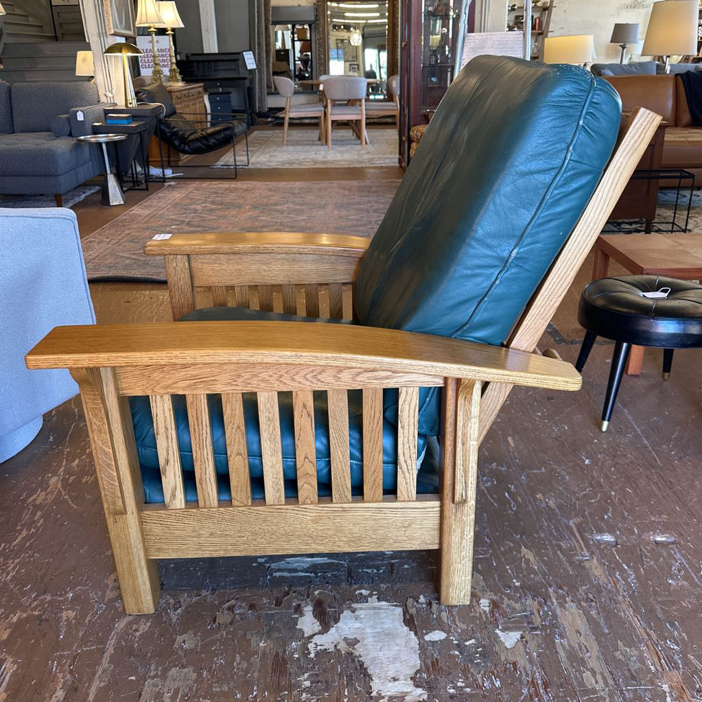 Mission Style Flexsteel Lounge Chair U ACCENT CHAIRS