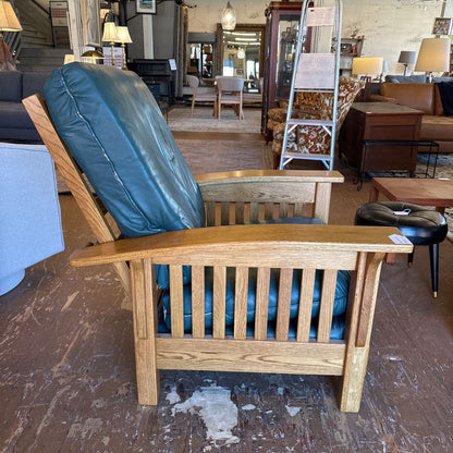 Mission Style Flexsteel Lounge Chair U ACCENT CHAIRS