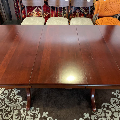 Reddish Tone Oval Dining Table with Leaves and 8 Chairs SET. AS IS