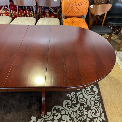 Reddish Tone Oval Dining Table with Leaves and 8 Chairs SET. AS IS