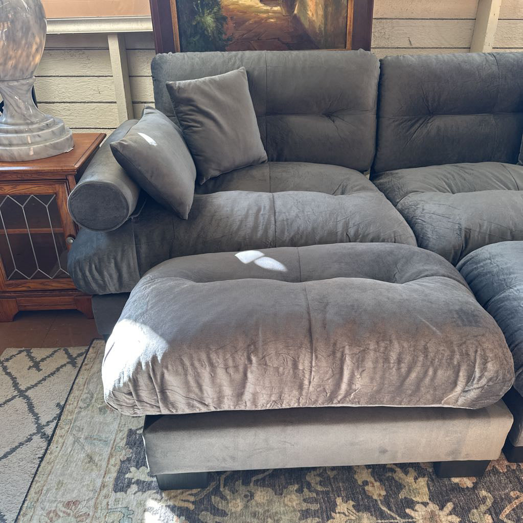 Cloudies Graphite Sofa w/ 2 Ottomans U SOFAS