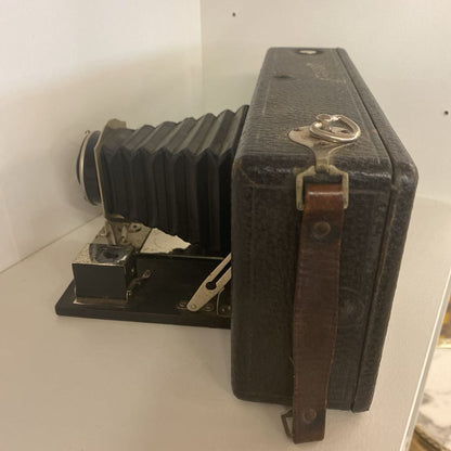 Vintage WOLLENSAK Camera