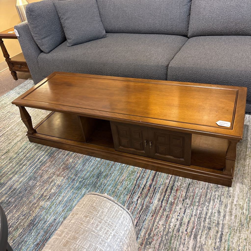 Vintage Rectangular Wooden Coffee Table w/ Shelf C COFFEE TABLES