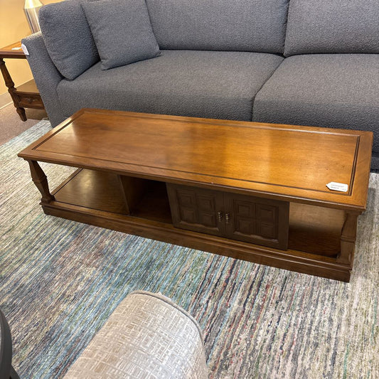 Vintage Rectangular Wooden Coffee Table w/ Shelf C COFFEE TABLES
