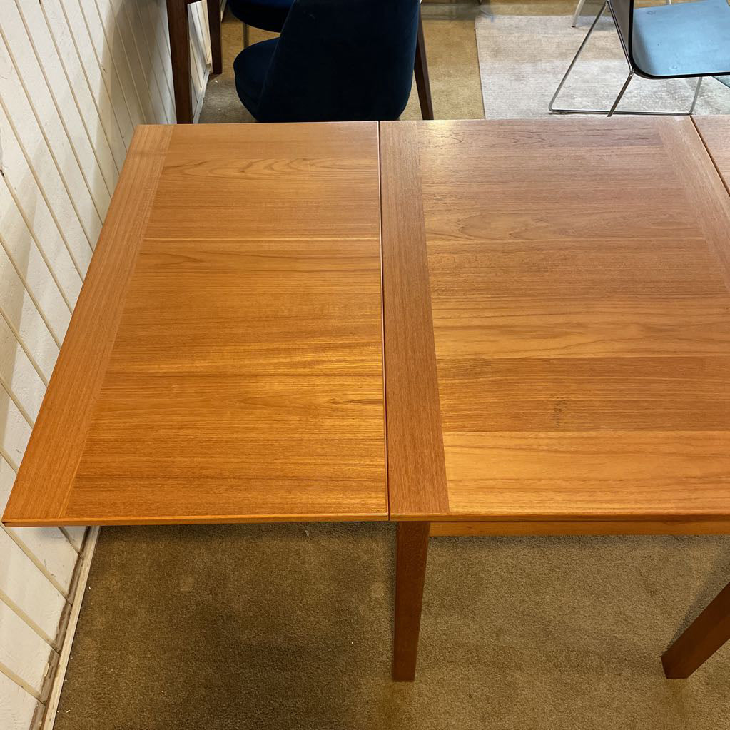 Ansager Mobler Danish Teak Drop Leaf Table