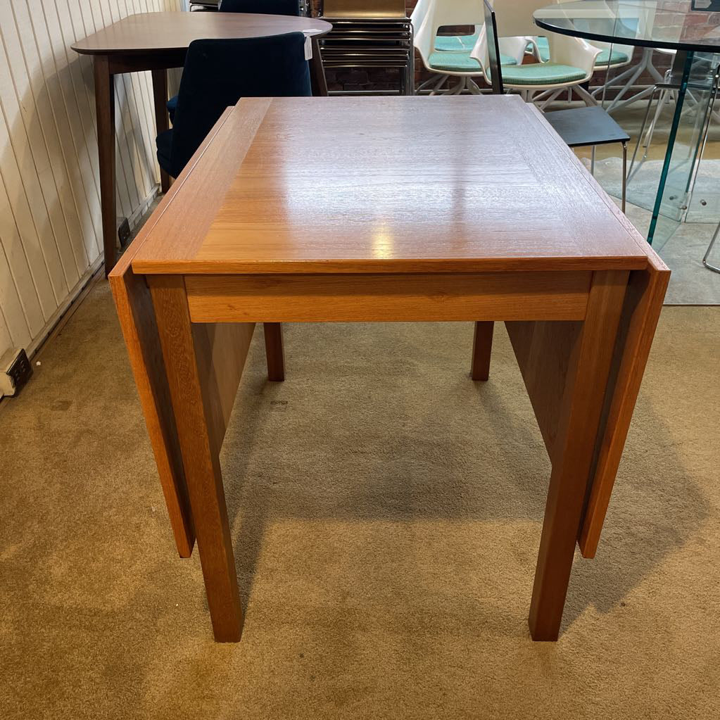 Ansager Mobler Danish Teak Drop Leaf Table