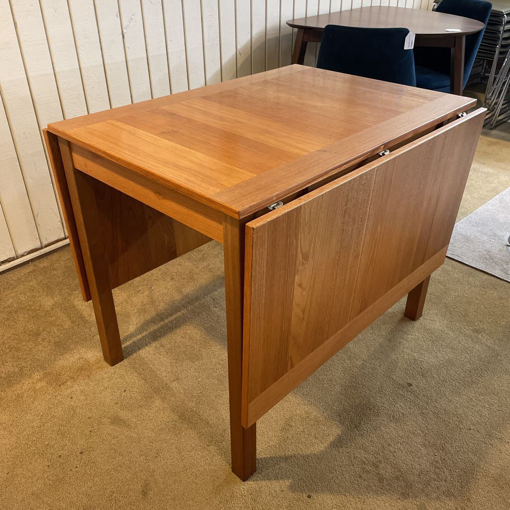 Ansager Mobler Danish Teak Drop Leaf Table