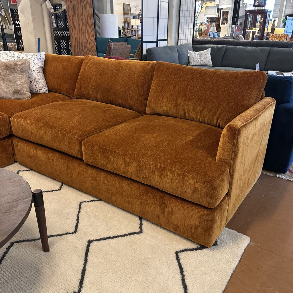 Castile Amber Sectional U SECTIONALS CORNER