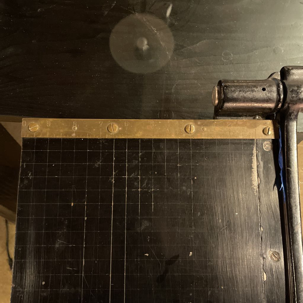 Eastman Antique Heavy Photo Cutting Board
