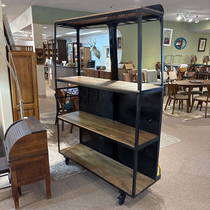Caravan Bar Counter
