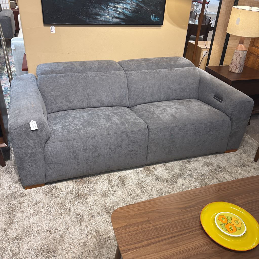 Dortmund Smoke Power Loveseat