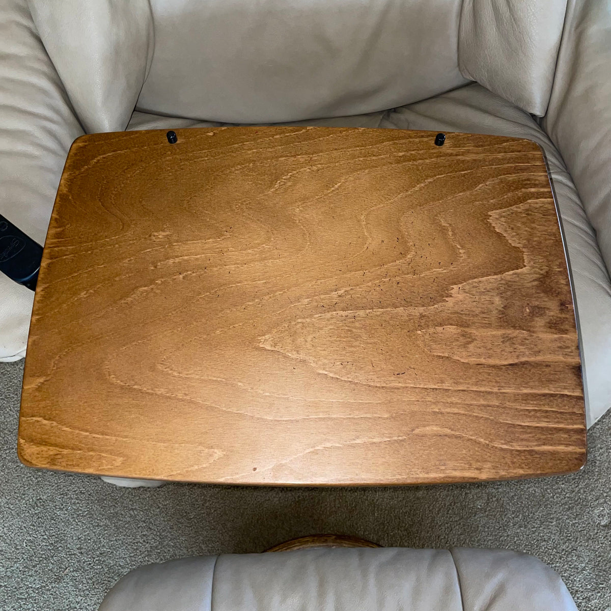 Ekornes Stressless Tan Recliner with Ottoman & Table