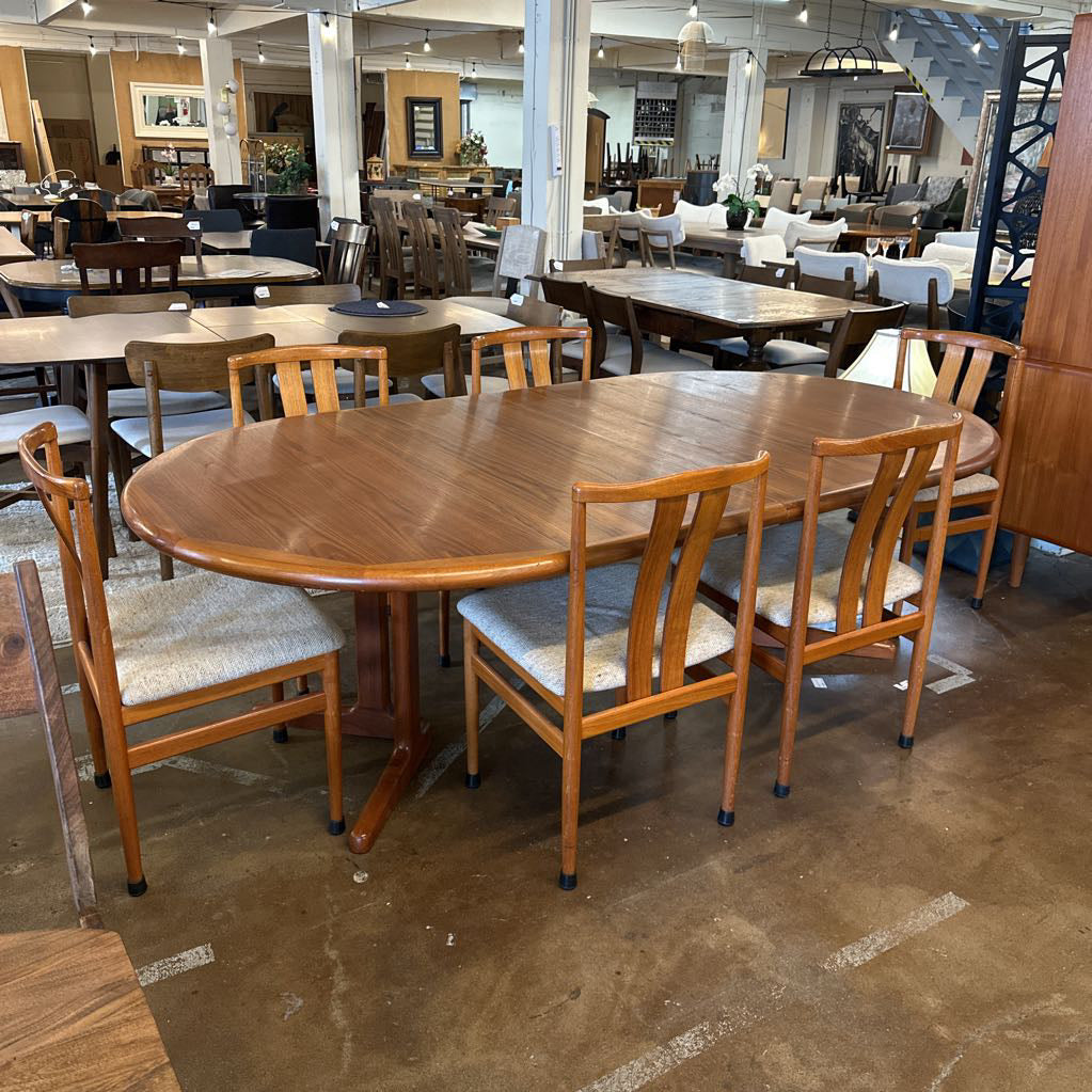 Teak Expanding Table w/ 2 Leaves and 6 Cream Upholstered Chairs