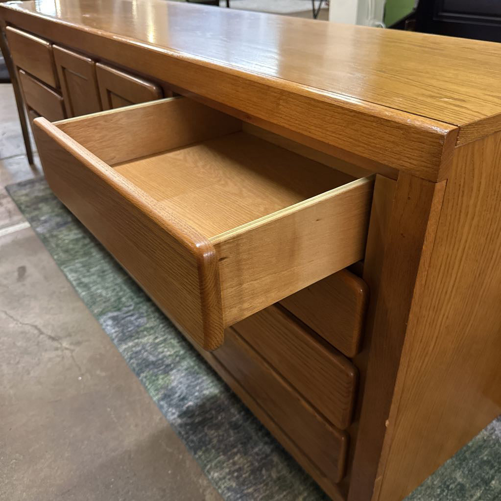 8 Drawer 2 Door Oak Lowboy