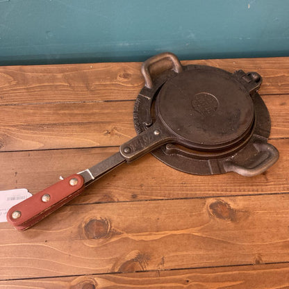 Norwegian Jotul Krumkake Iron w/Stand