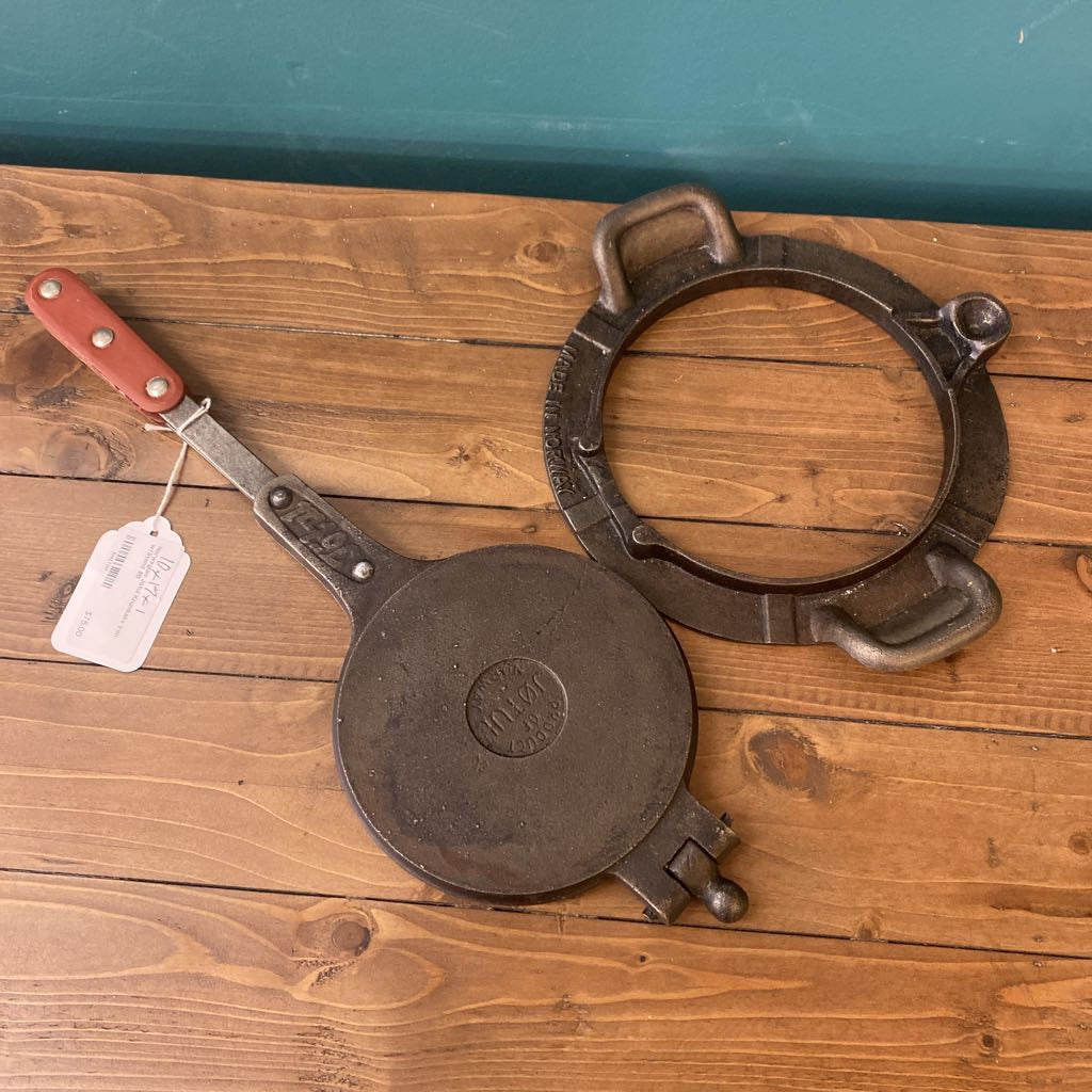 Norwegian Jotul Krumkake Iron w/Stand