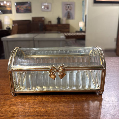 Glass Box w/Bow