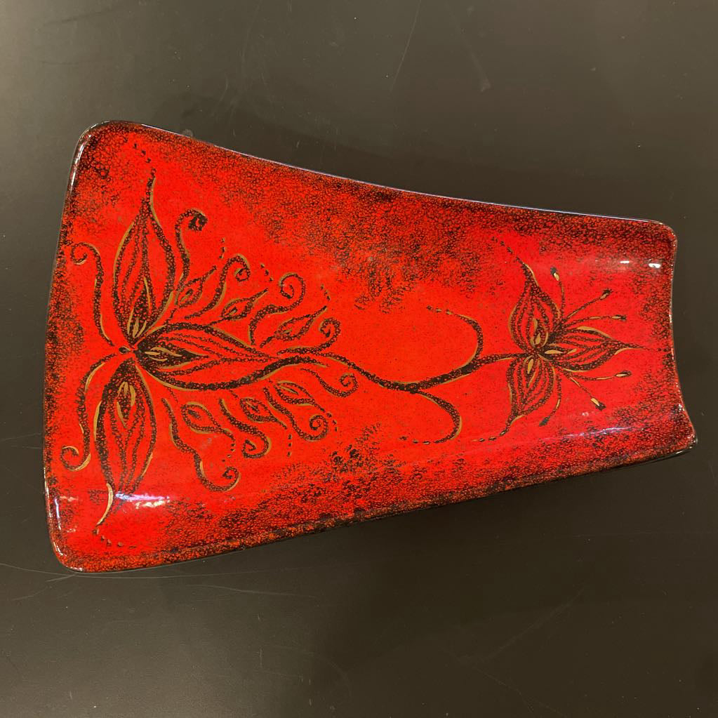 MC Red with Floral Design Pottery Tray UNIQUE FINDS
