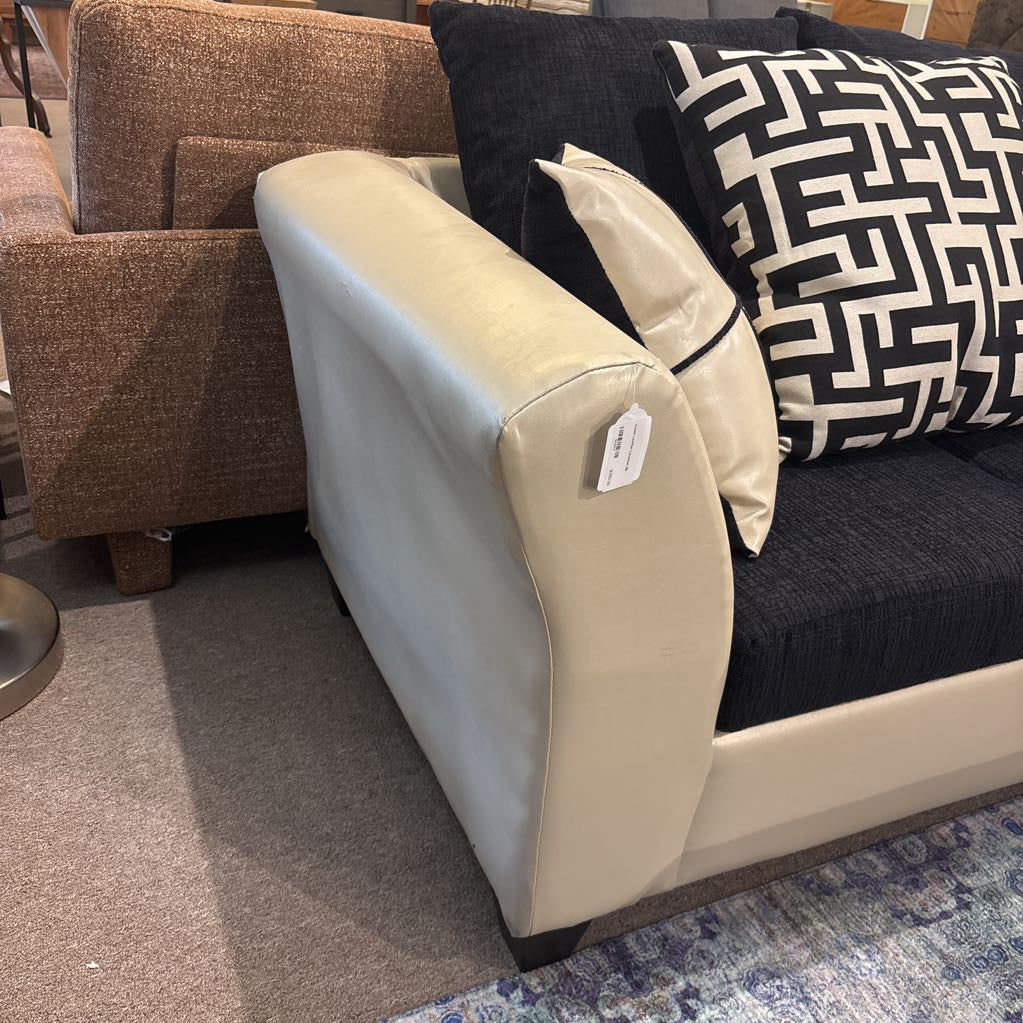 Cream Leather Loveseat U LOVESEATS